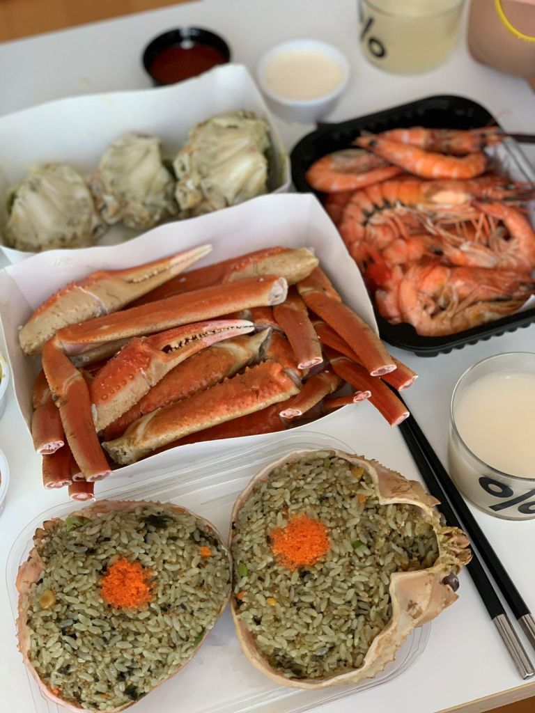 Korean-Food-King-Crab-Delivery-pre-cracked.jpg