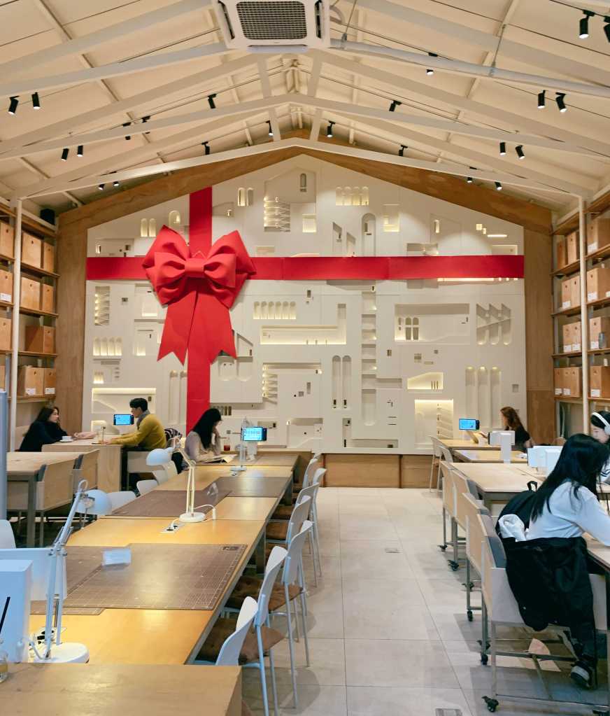 The unique architecture office-themed interior design of Foreplan.