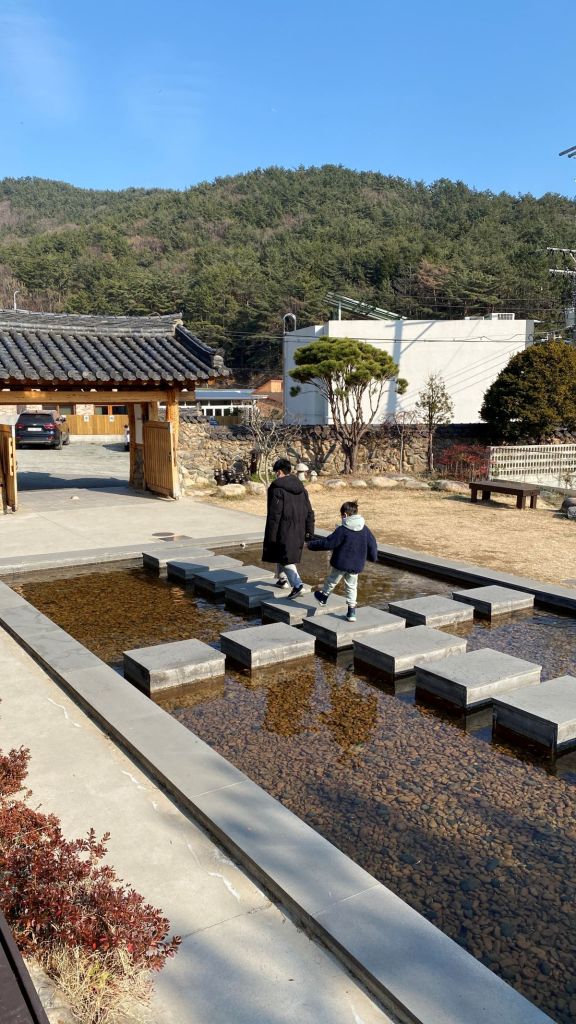 A beautiful traditional Korean house cafe with a spacious courtyard.