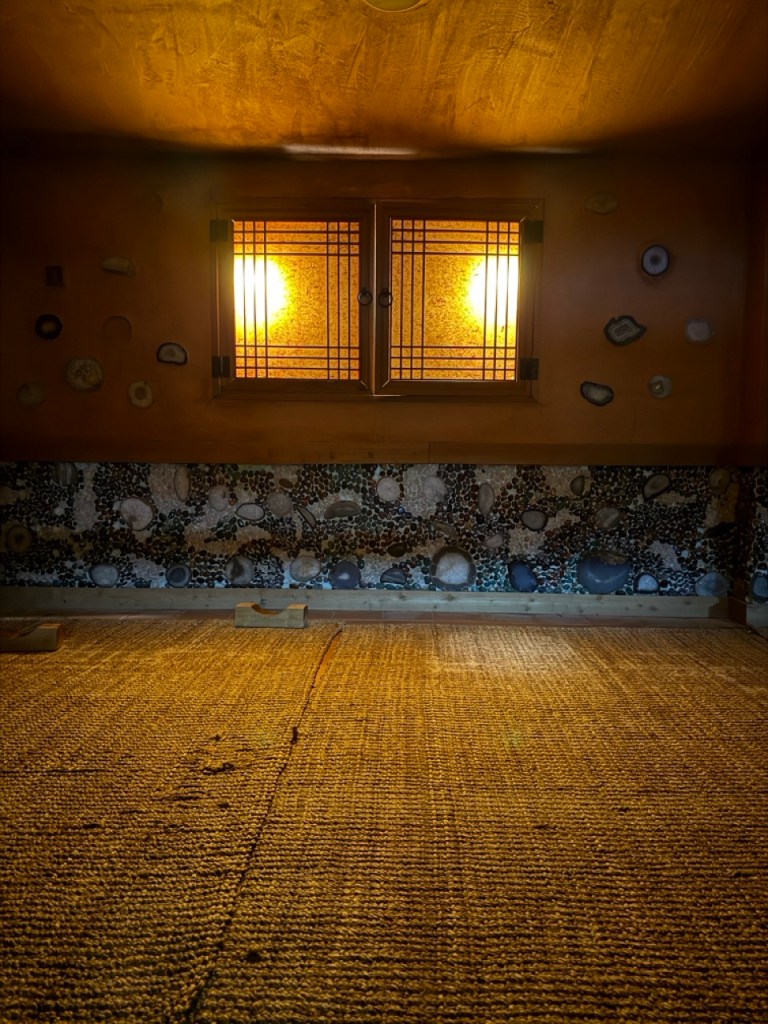 A peaceful snapshot capturing the cozy and healing vibe of a Korean bathhouse.