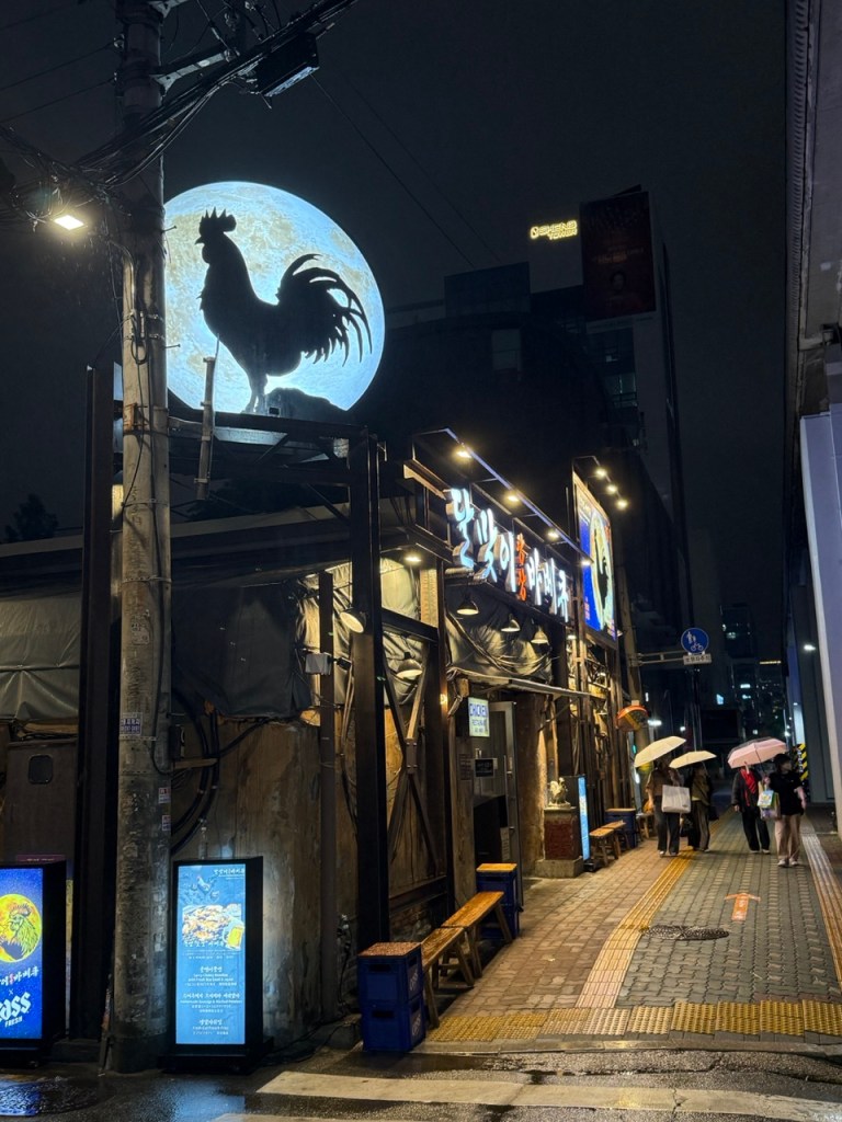 Experiencing the gold standard of modern, casual, and incredibly hip Korean nightlife culture at Dalmai Square BBQ.