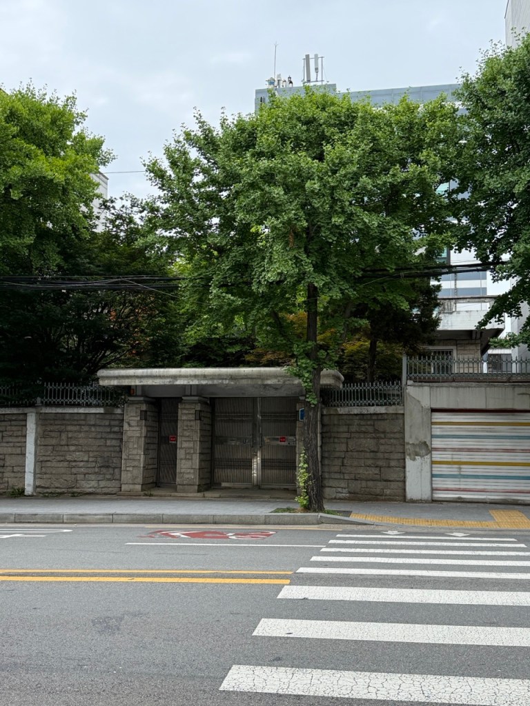 Walking through a peaceful and quiet side alley in Hongdae towards the hidden conceptual tech cafe Compile.
